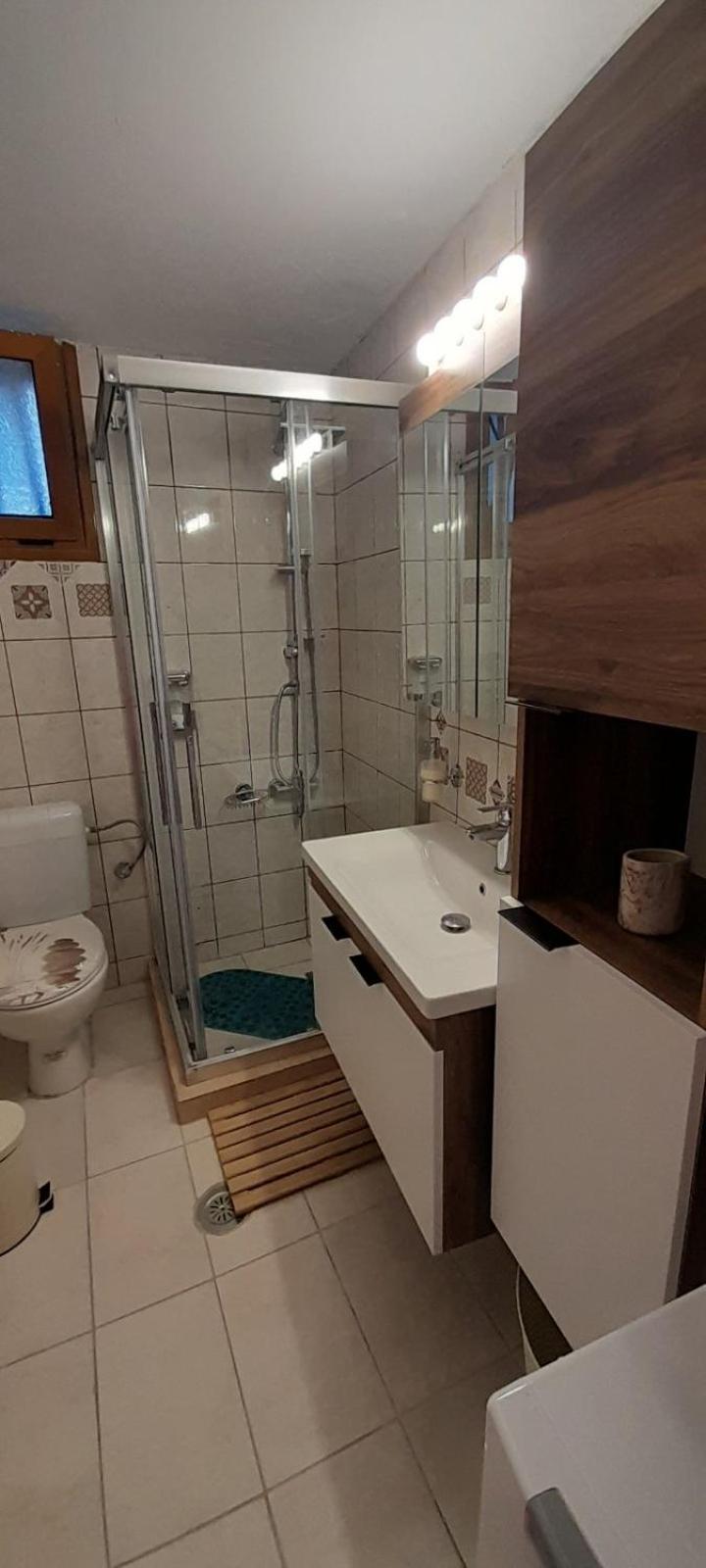 Point Of View 2 Apartment Pramanta Bagian luar foto