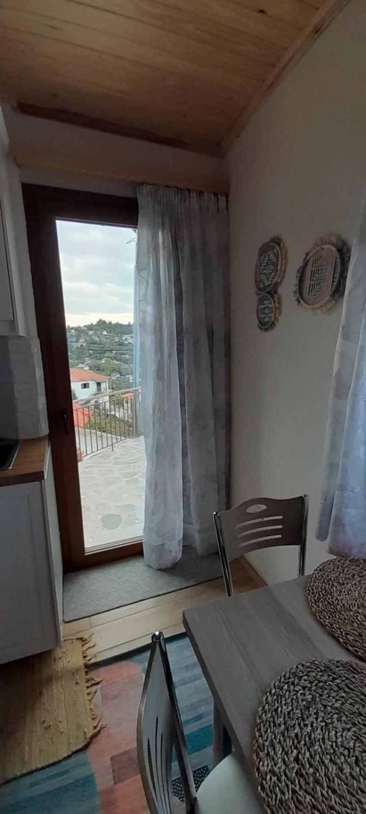 Point Of View 2 Apartment Pramanta Bagian luar foto
