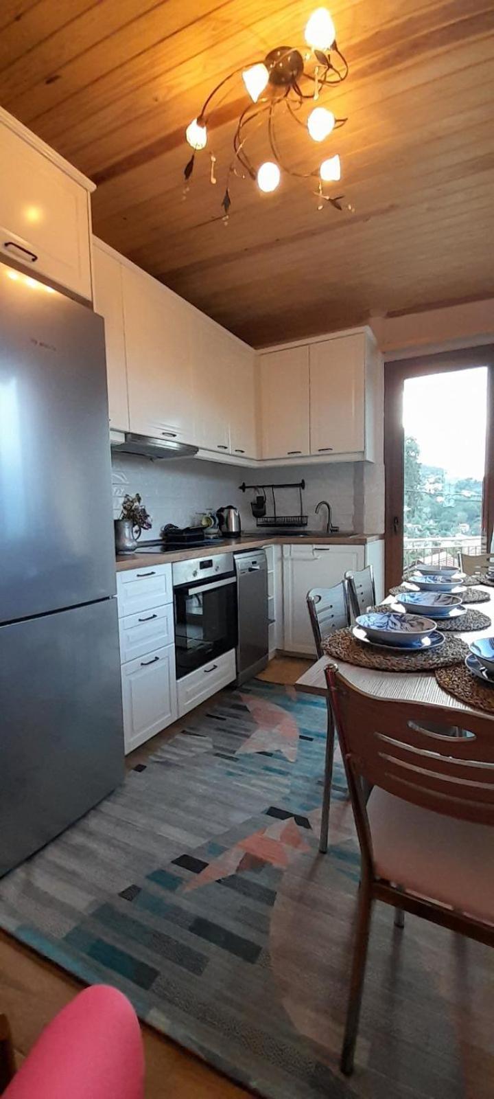 Point Of View 2 Apartment Pramanta Bagian luar foto